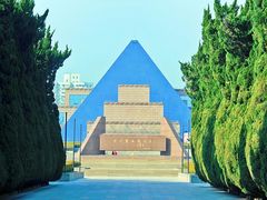 -上海市龙华烈士陵园