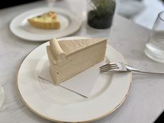 -Fridi Patisserie Cafe