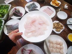 脆皖鱼腩-正能量脆肉鲩火锅