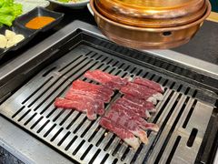 -臻牛烤肉