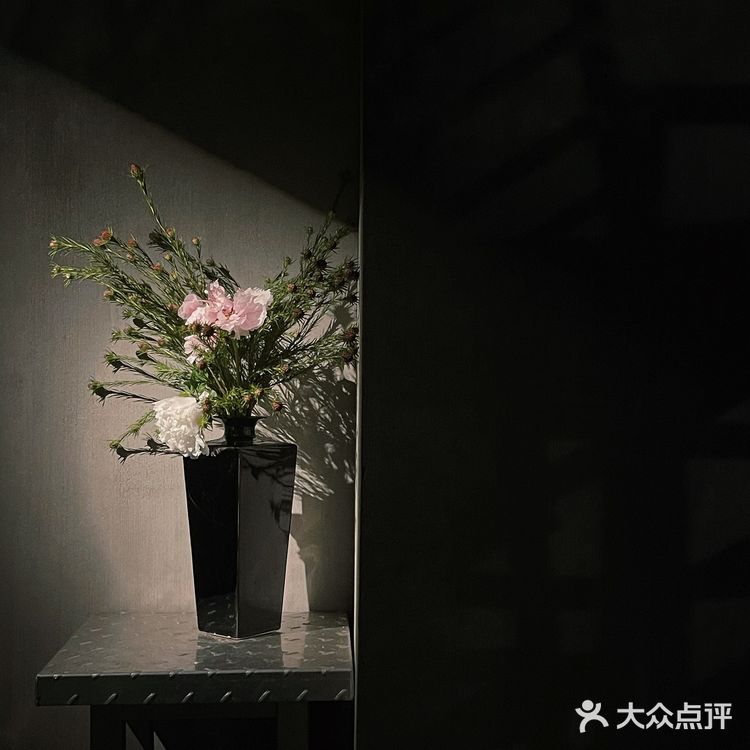 ❣️网红店平均寿命3年[强]而穹六人间已红了20年