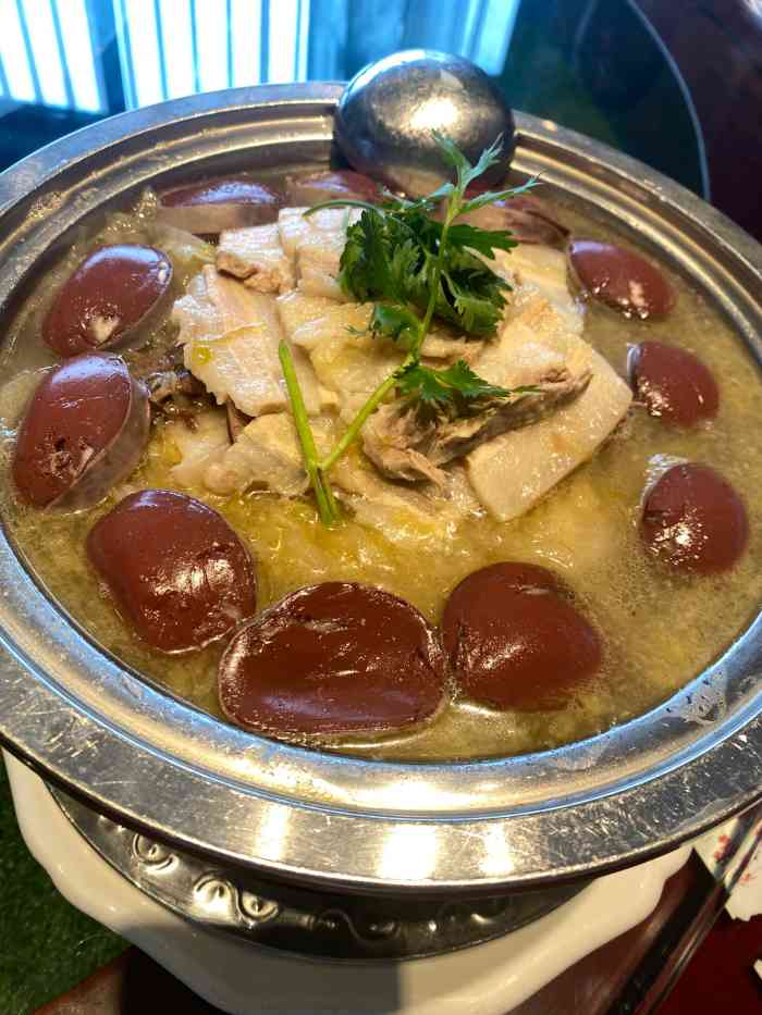 燕郊烧鸽子(原香鸽食府)(燕郊总店)-"一直想吃的燕郊烧鸽子终于吃到了