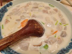 香芋百合煮苕实-沙龙酒家