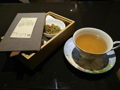 -武汉光谷广场杨家湾地铁站怡程酒店