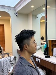 -理昂男士理发店 Barber shop