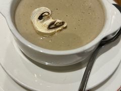 特浓忌廉蘑菇汤-Entrecôte 法国牛扒馆(保利·时光里店)