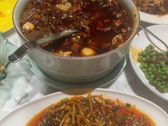 -渝信川菜 · 川味家常菜(财富购物中心店)