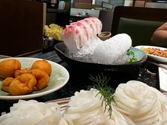 -得意咚瓜·顺德鱼生·冬瓜火锅(深圳首店)