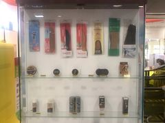 -莱靓奢侈品洗护改衣店(新世界百货崇文店)