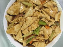 -何适山庄 ·可团建(水长城P2停车场店)