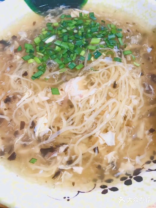鲁毓鲜蓬莱小面(黄山路店)精品鱼卤面图片