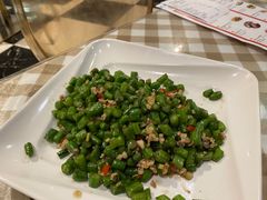 -新大咀港式茶餐厅(宝山万达店)