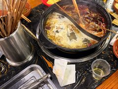 -灌县老妈砂锅串串香(万科红生活广场店)