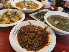 -将就吃农家特色土菜馆