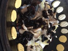 铁锅炖活鱼-铁锅炖活鱼