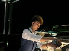 -瑰丽酒店·海吧·天际下午茶·现场DJ·天台酒吧