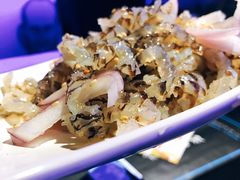 -西街夜油条·麻团包乌饭