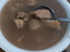 -海口滨海新村143号海南老字号炒菜店