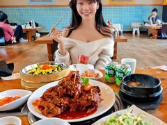 -喇喇排骨火锅·传统韩式脊骨汤(望京西园总店)