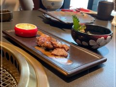 -铭牛烧肉·和牛海鲜自助(高新月牙湖店)