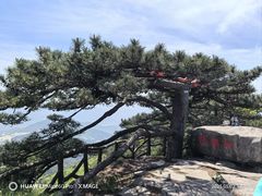 -罗田薄刀峰风景区