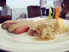 -LENBACH兰巴赫西餐啤酒坊(大连星海广场店)