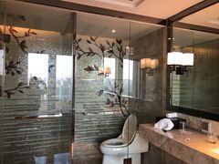 -上海宝华万豪酒店