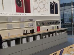 -华为授权体验店(中山公园来福士)