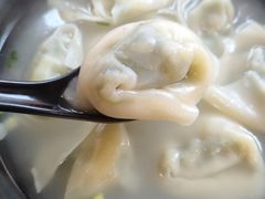 菜肉大馄饨-王家沙点心店(西康路店)
