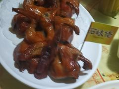 招牌烤乳鸽-石岐佬中山菜馆(张溪店)