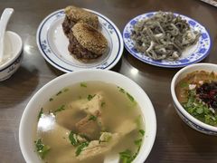 豆泡汤-老爆肚满五香烧牛羊肉