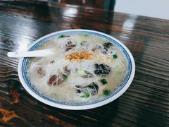 -亚忠小吃店(曾厝垵店)