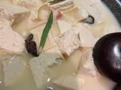 -吃饭皇帝大土家民族菜(正大广场店)