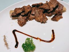 香煎小牛肉-新吉士·上海菜(浦东LCM置汇旭辉店)