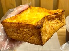 -天井·丑面包搭咖啡