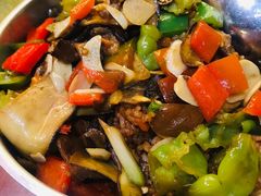 -老滇山寨•云南特色菜•地方菜•民族风情歌舞表演(金碧店)