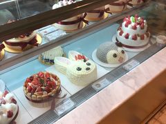 -花花卷卷·鲜食蛋糕(静安久光百货店)