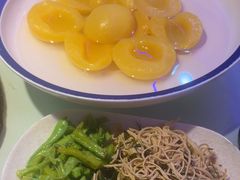 -鱼窝棚柴火铁锅炖(富山屯店)