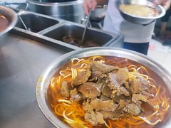 -薛记襄阳香辣牛肉面(平安路店)