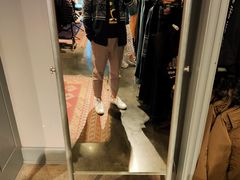 -Hollister(天环广场店)