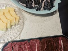 -牛村来人潮汕牛肉火锅(西单店)