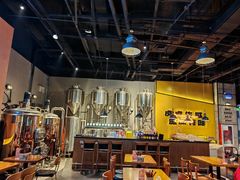 -HUZI虎滋精酿餐吧(京西大悦城店)