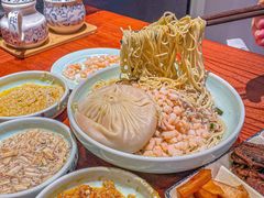 -裕兴记•蟹黄面馆(人民广场店)