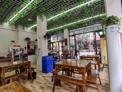 大堂-一品红烧鸭特色川菜(三岔湖店)