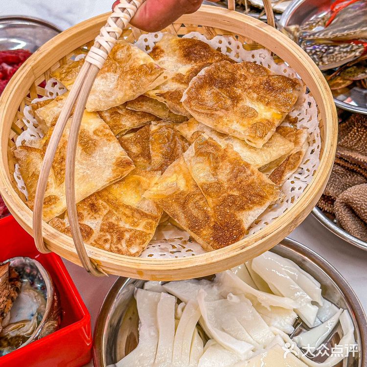 这家海自鲜选火锅店!一人一锅,锅底口味多众选择