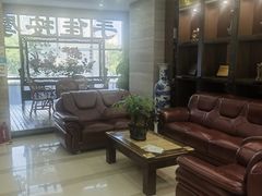 -手佳按摩·足疗·艾灸(龙江店)