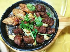 -老东镇啤酒屋海鲜加工·蒸汽海鲜·海鲜烧烤(台东店)