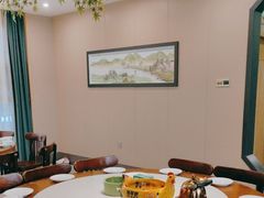 -绿草地·湘菜(喜盈门店)