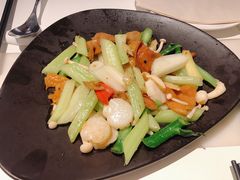 -港丽餐厅(高德置地店)