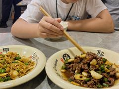 -何永光123鲜牛肉馆(1号店)